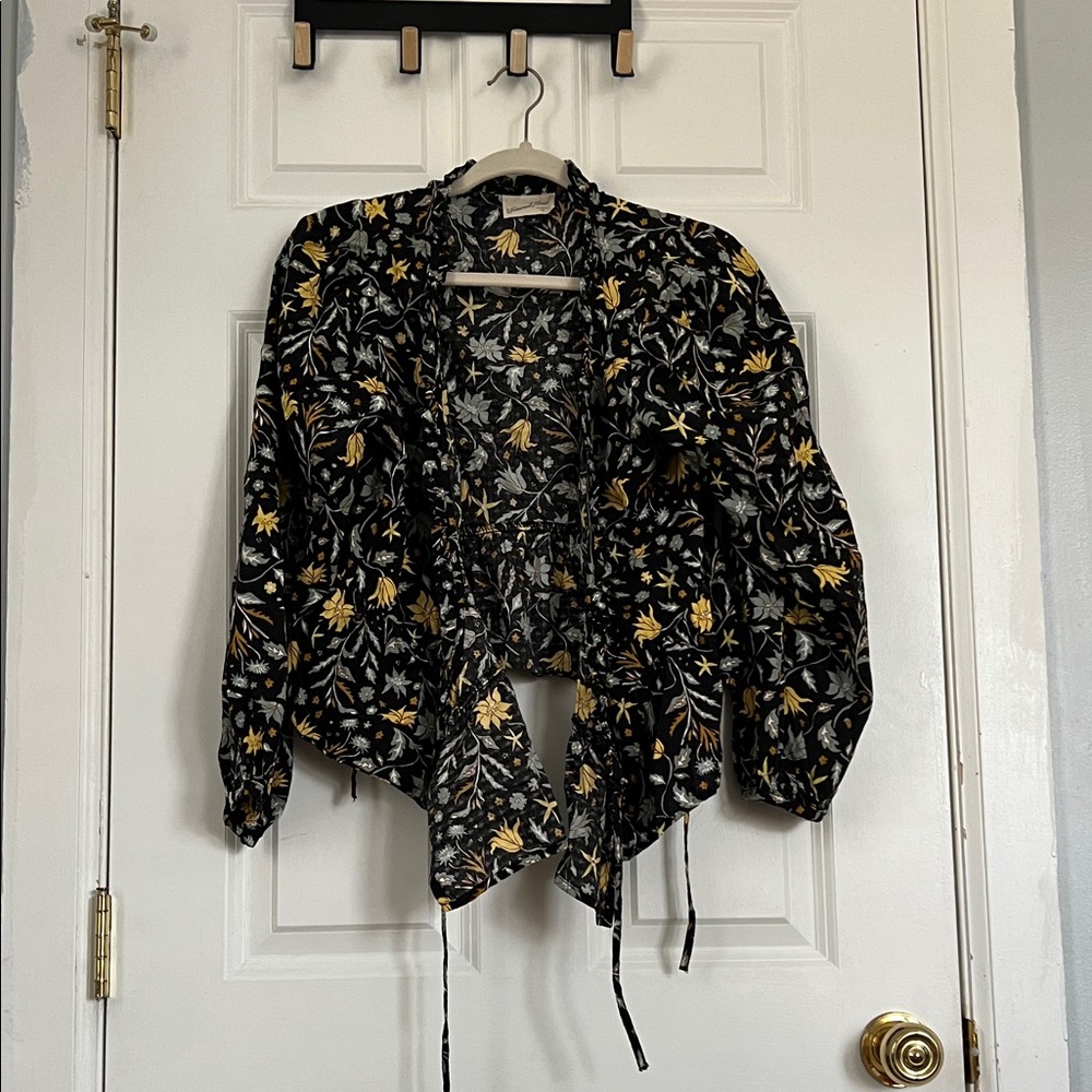Universal Thread Black and Yellow Floral Blouse